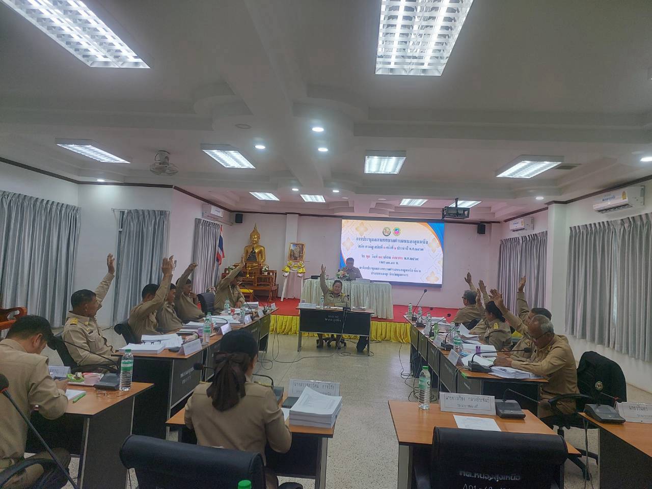 บันทึกรายงานประชุมสภาเทศบาลตำบลหนองสูงเหนือ สมัยสามัญ สมัย 3 ครั้งที่ 2